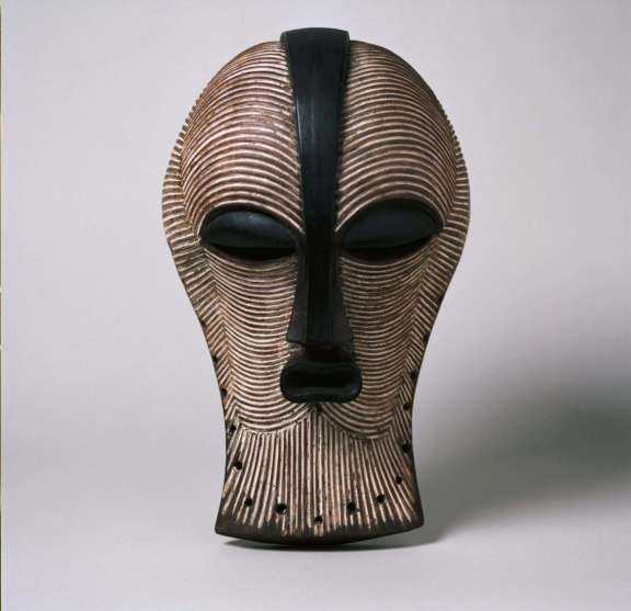 Kifwebe songye mask © musée du quai Branly - Jacques Chirac, photo Sandrine Expilly