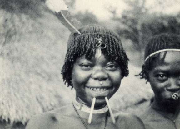 Femmes banda. République centrafricaine, Région de Bambari, vers 1930.  © René Moreau © D.R.