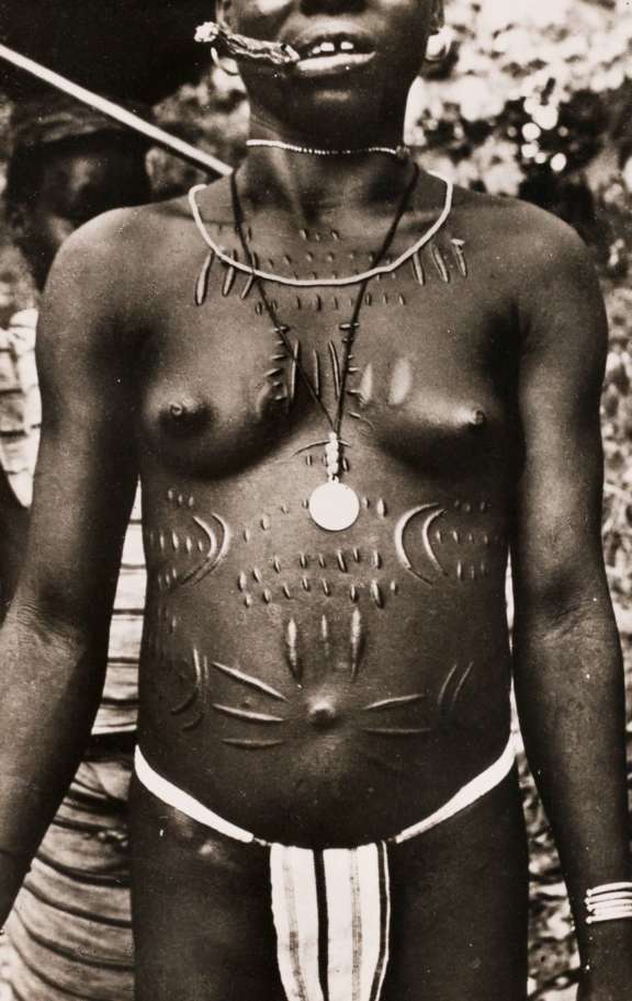‘23 - Korhogo Circle (Côte d’Ivoire). Young Senufo girl’. Anonymous. © musée du quai Branly - Jacques Chirac