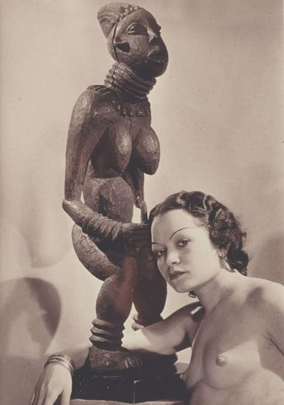 Man Ray (1890–1976), Helena’s statue ‘The Bangwa Queen’. 1937. Former Helena Rubinstein collection. © Marc Domage / Courtesy : galerie Eva Meyer, Paris © ADAGP, Paris 2020