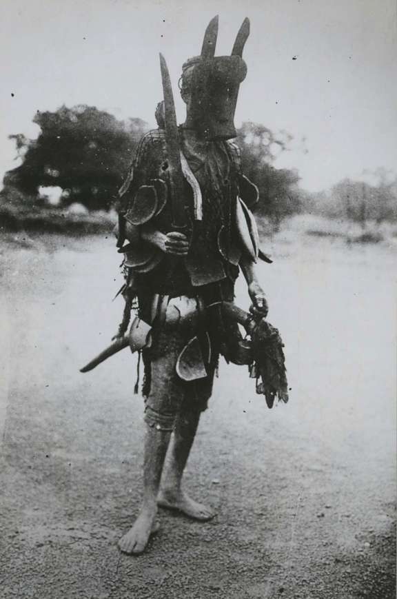 “Korè” mask, Mali, Sikasso Region, village of Sagoso. Bamanaya population, 28 November 1931. Marcel Griaule © musée du quai Branly - Jacques Chirac