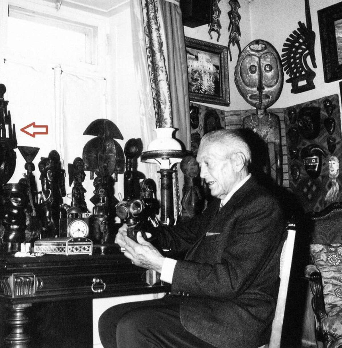 Collector and art dealer Georges F. Keller (1899-1981). © The African Heritage Documentation & Research Centre (AHDRC) / © D.R.