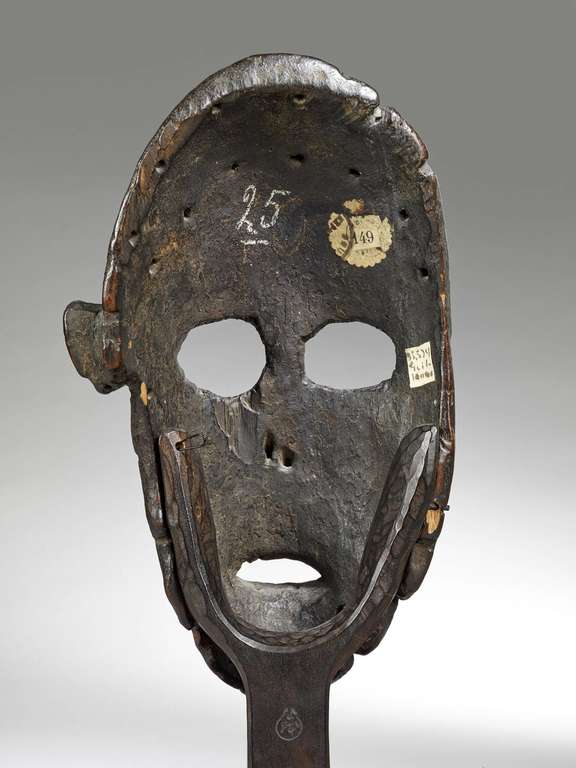 Masque anthropomorphe dan © musée du quai Branly - Jacques Chirac, photo Claude Germain