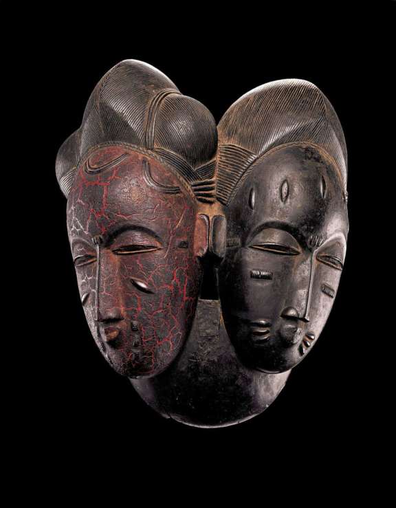Double "ndoma" portrait mask, Côte d’Ivoire, Baule people, Musée Barbier-Mueller inv. 1007-65.	© Musée Barbier-Mueller, photo studio Ferrazzini-Bouchet