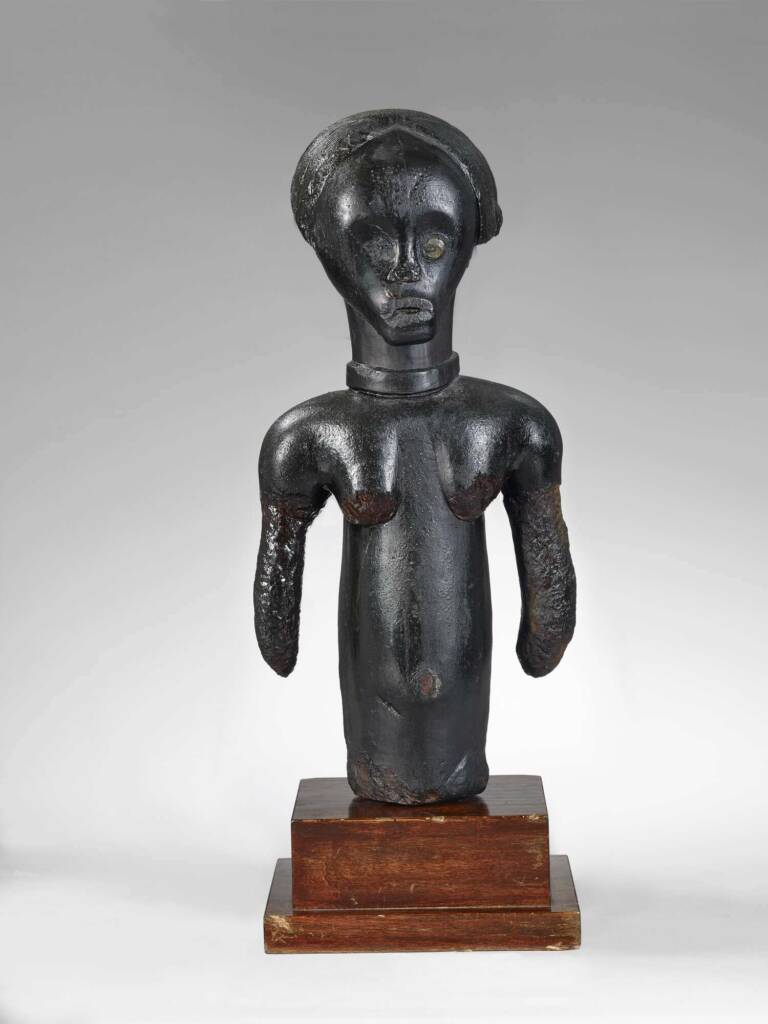 Gardien de reliquaire eyema-byeri, Fang Okak, Gabon/Guinée, 19e siècle, 70.2017.66.16 
