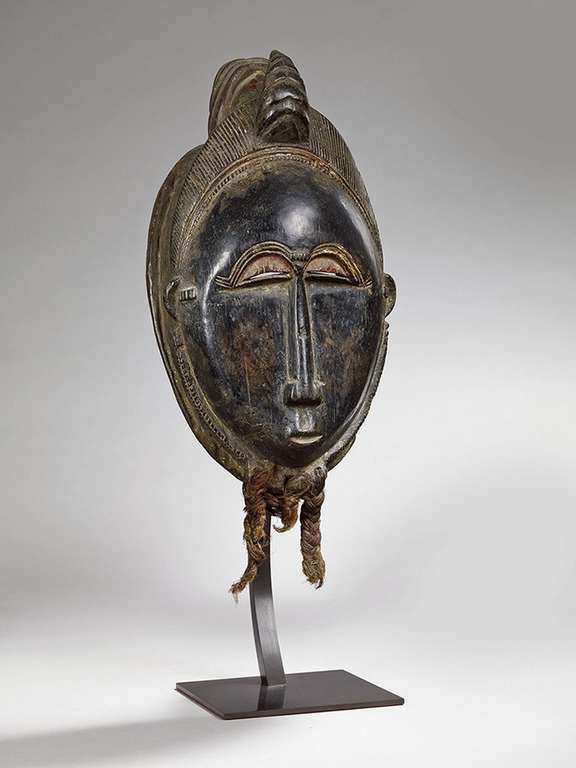 Masque portrait ndoma. © musée du quai Branly - Jacques Chirac, photo Claude Germain