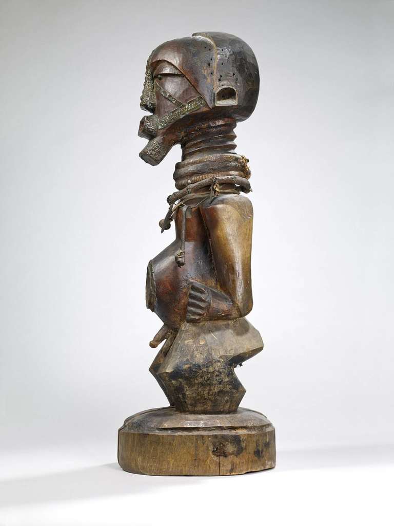 Statue protectrice nkishi