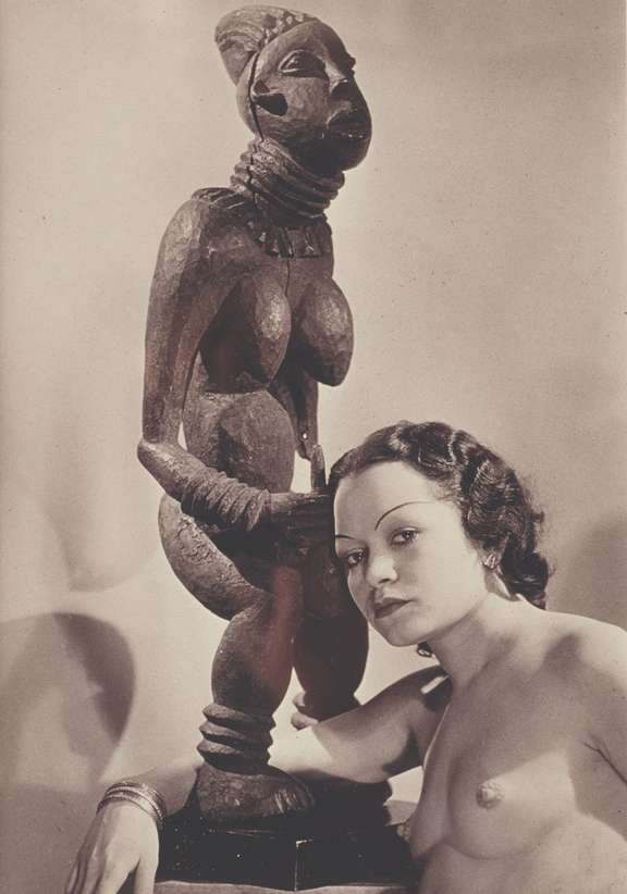 La "Reine" bangwa", 1937. Ancienne collection Helena Rubinstein. © Marc Domage / Courtesy : galerie Eva Meyer, Paris © ADAGP, Paris 2020