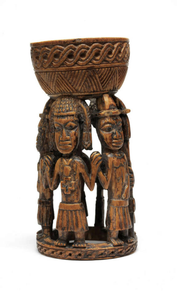 Coupe agere Ifa, en ivoire. Yoruba, Nigéria. Acquise avant 1929 par W. O. Oldman. Penn Museum, Philadelphie (inv. 29-94-2)© Courtesy of the Penn Museum, object no. 29-94-2