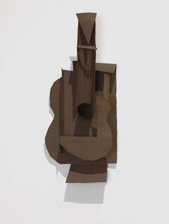 Pablo Picasso, "Guitare", janvier-février 1914. © 2020. Digital image, The Museum of Modern Art, New York/Scala, Florence